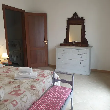 Guest house I Tulipani. I Tulipani Rossi Barberino di Mugello